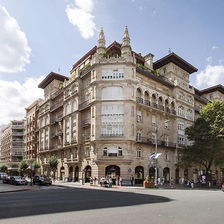 Habitacion En Vivienda Gran Via Билбао Екстериор снимка