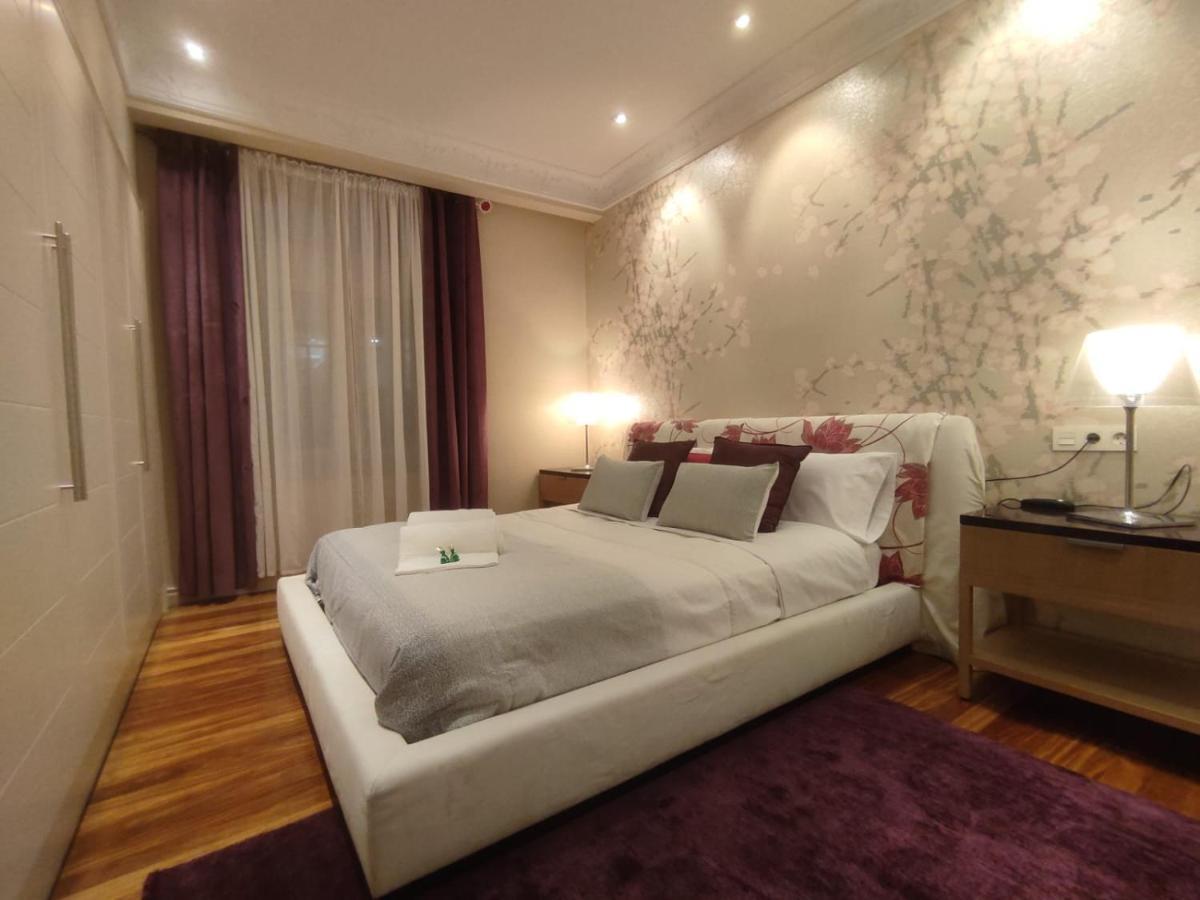 Habitacion En Vivienda Gran Via Билбао Екстериор снимка