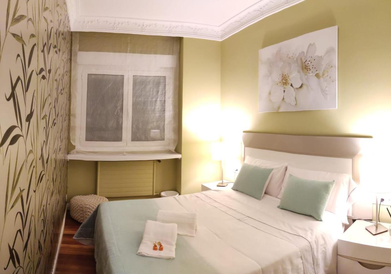 Habitacion En Vivienda Gran Via Билбао Екстериор снимка