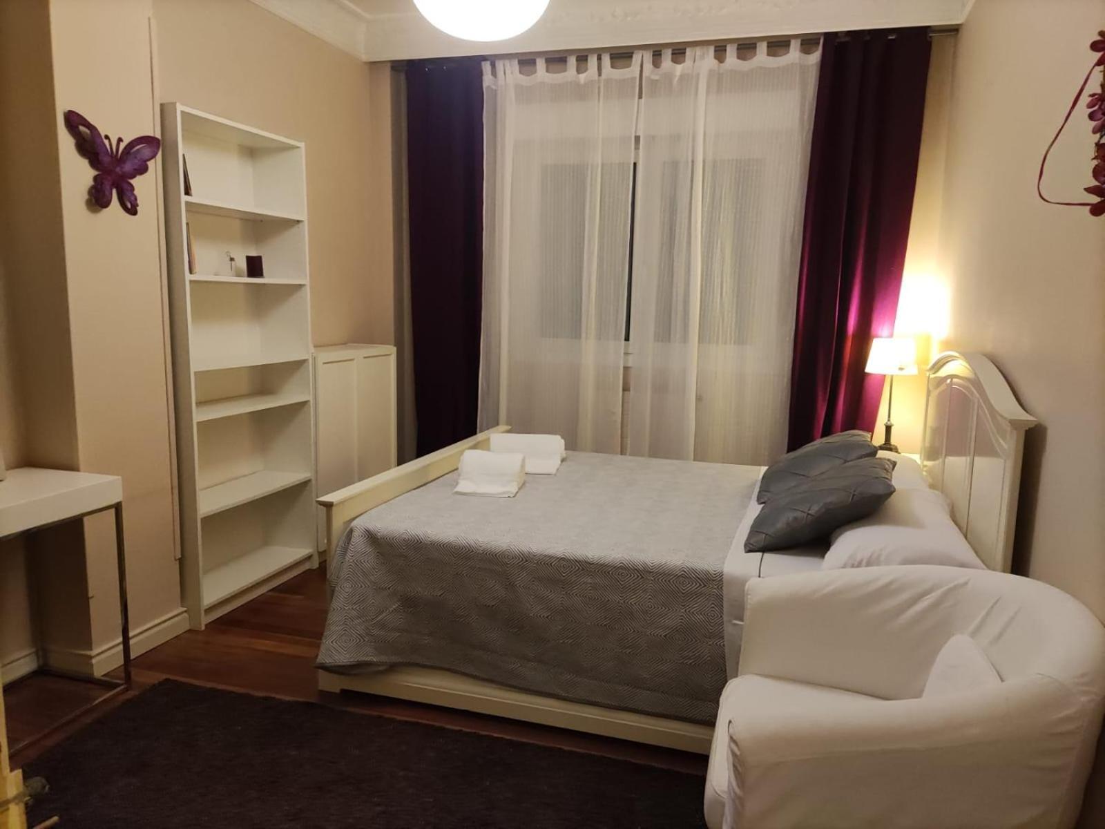 Habitacion En Vivienda Gran Via Билбао Стая снимка